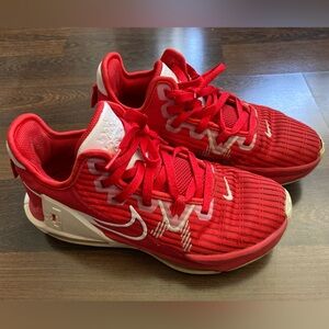 Nike LeBron James Witness 6 VI Sneakers - Size 6.5